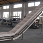 皮带输送机厂家告诉您大倾角皮带输送机多少钱？